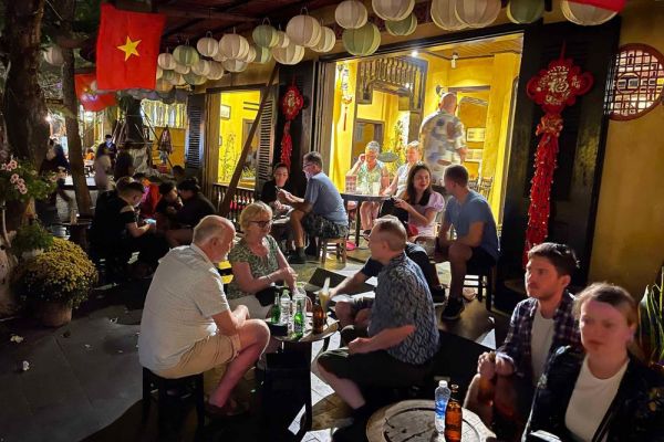 Ăn uống chiếm 40% chi tiêu của khách quốc tế tại Việt Nam