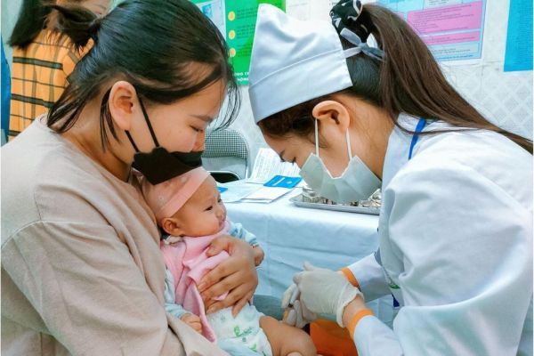 Bắc Kạn tiếp nhận hơn 23.000 liều vắc xin tiêm chủng mở rộng