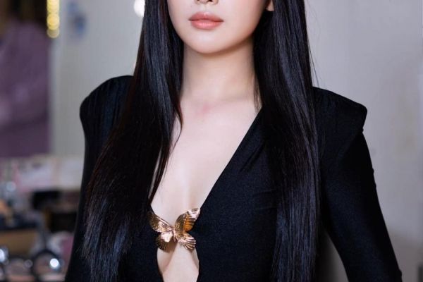 Hoa hậu Mai Phương Thúy - Nhan sắc 'không tuổi' bất chấp thời gian