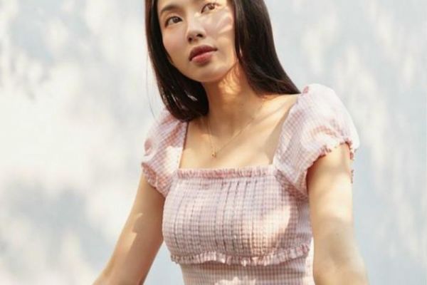 Hoa hậu Thùy Tiên thông báo chia tay