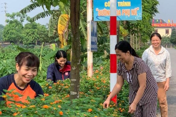 Hội LHPN Bắc Ninh: Trồng hoa trên bùn thải của làng nghề