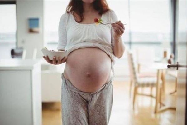 Nguyên nhân đi tiểu nhiều khi mang thai là gì? Làm 3 điều này, mẹ bầu sẽ không cần phải thức dậy thường xuyên nữa