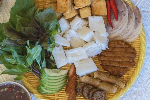 Những món ăn nào được thực khách 'săn lùng' nhiều nhất trên Gojek?