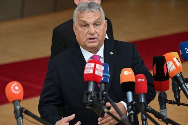 Ông Viktor Orban: Thủ tướng Slovakia ở 'ranh giới sinh tử'
