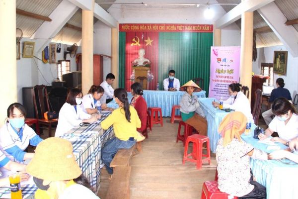 Thầy thuốc trẻ tỉnh Đắk Lắk tình nguyện vì sức khỏe cộng đồng
