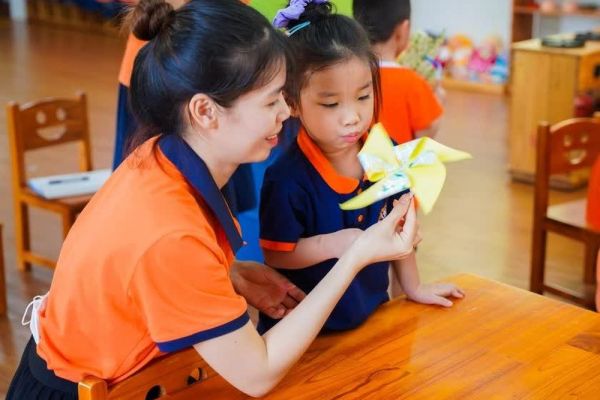 Trường mầm non ở Thành phố Hồ Chí Minh được giữ trẻ trong dịp hè