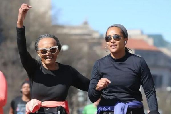 82 tuổi nhưng vẫn chạy được 12km/ngày, cụ bà chia sẻ bí quyết giúp trẻ khỏe sống thọ, phụ nữ nên 'thuộc lòng'