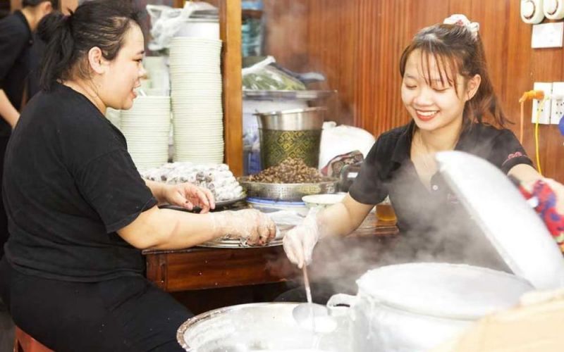Bánh cuốn bà Hoành - nét văn hóa ẩm thực hấp dẫn Hà thành