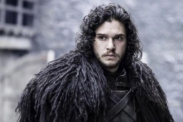 Các fan ủng hộ ngoại truyện 'Game of Thrones' về Jon Snow bị hoãn vô thời hạn