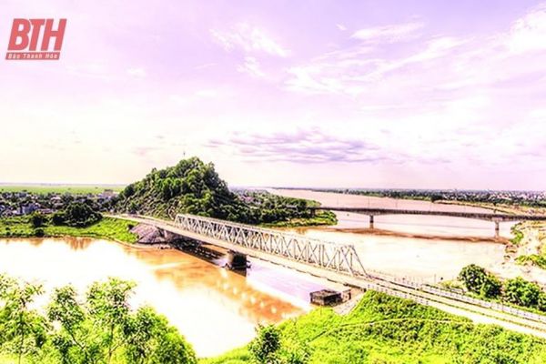 Cầu Hàm Rồng, Sông Mã - Bài ca đi cùng năm tháng