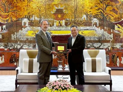 Chủ tịch UBND TP Hà Nội Trần Sỹ Thanh tiếp Đại sứ Italia tại Việt Nam