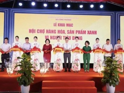 Hà Nội khai mạc Hội chợ 'Hàng hóa, sản phẩm Xanh vì người tiêu dùng'