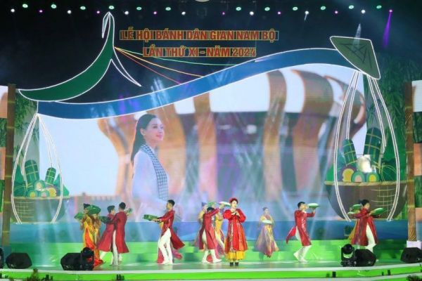 Hơn 200 gian hàng tham gia lễ hội bánh dân gian Nam bộ lần thứ XI