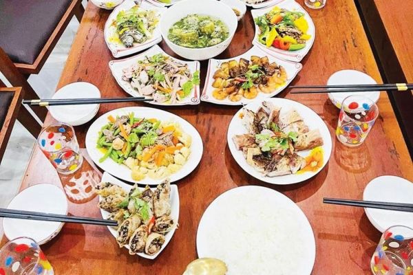 Lưu truyền văn hóa ẩm thực qua bữa cơm gia đình người Huế