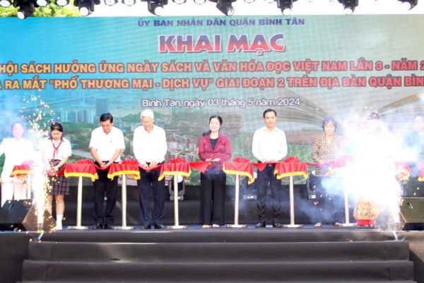 Ra mắt 'Phố Thương mại - Dịch vụ' giai đoạn 2 ở quận Bình Tân