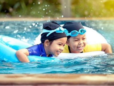 Trẻ mấy tuổi học bơi tốt nhất?