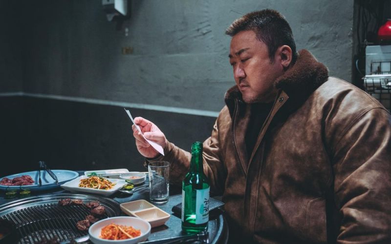 Vì sao bom tấn của chú béo Ma Dong Seok ăn khách đến thế?