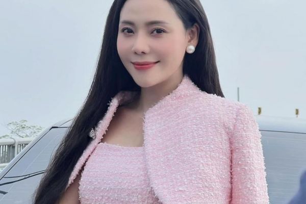 Việt Anh chính thức tái hợp 'tình cũ' cực phẩm, đàng gái xuất sắc không kém Quỳnh Kool - Quỳnh Nga